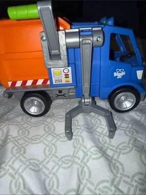 🏖️10 items for $20☀️ Blippi garbage truck missing Trash Can